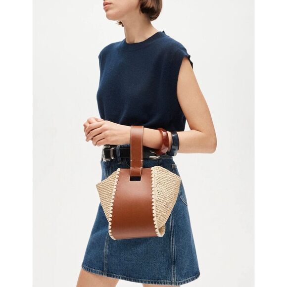 J.Crew Handbags - NWT J CREW  Raffia & Leather Bucket | Coastal Quiet Luxury Woven Top-handle bag